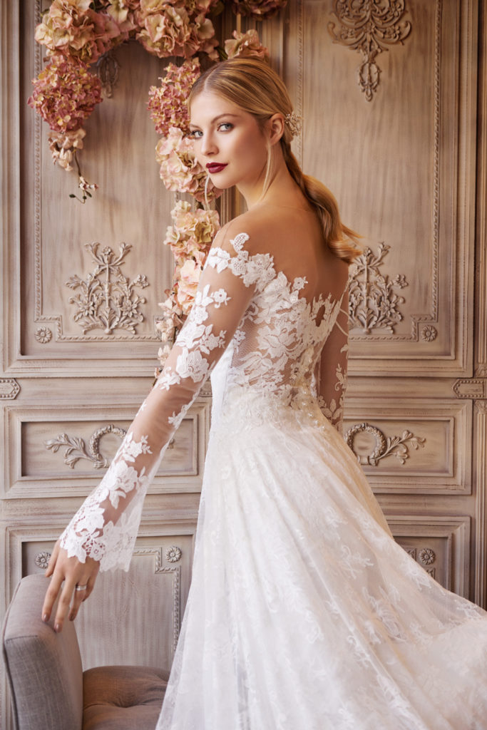 Alexandra Wedding Dress, Olvis wedding dress