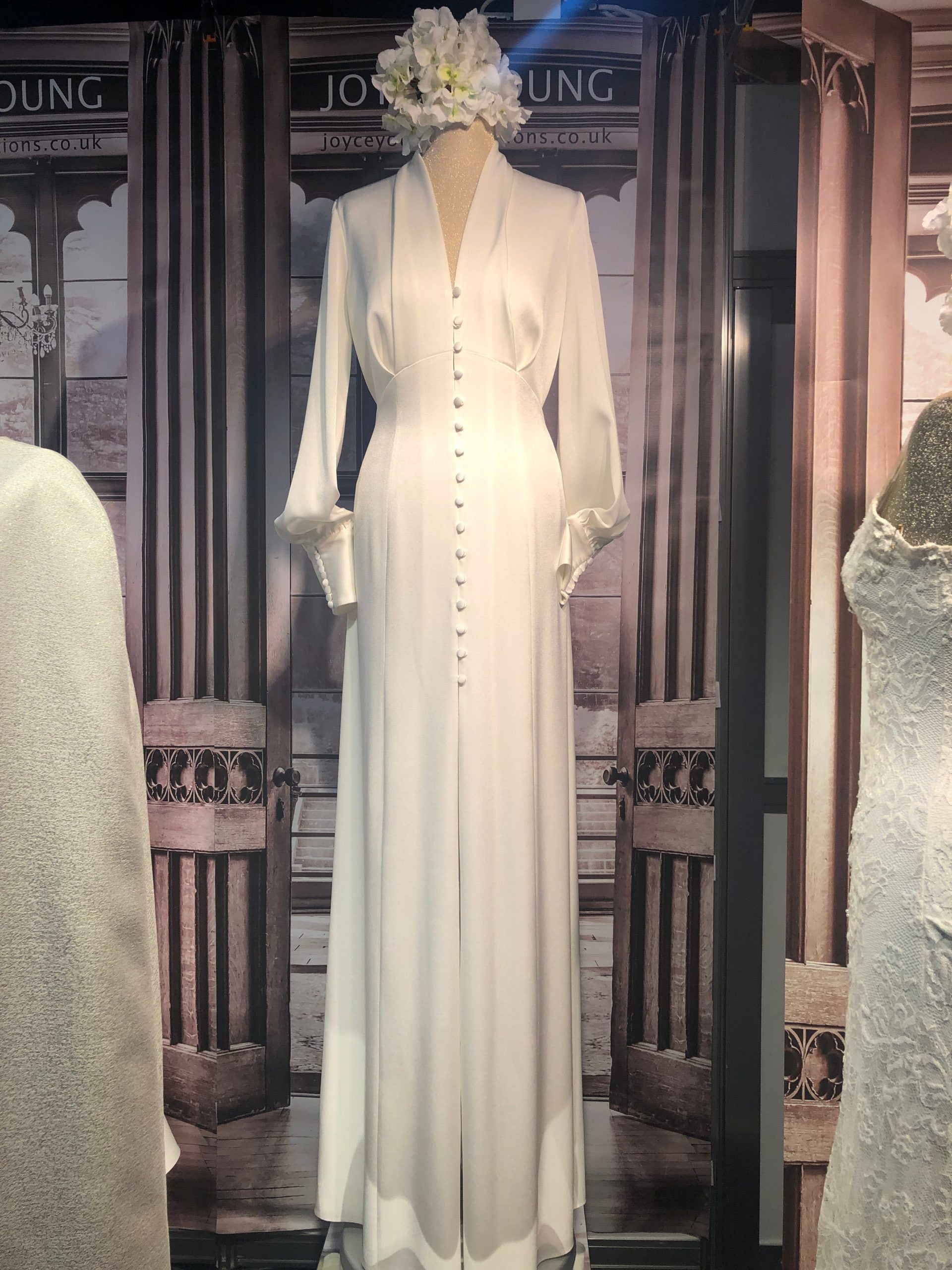 bespoke vintage wedding gown, virtual