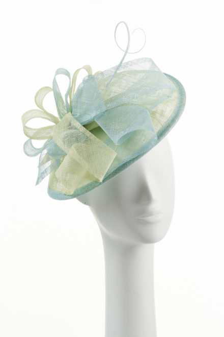 Small Twister Hat in Mint and Pistachio