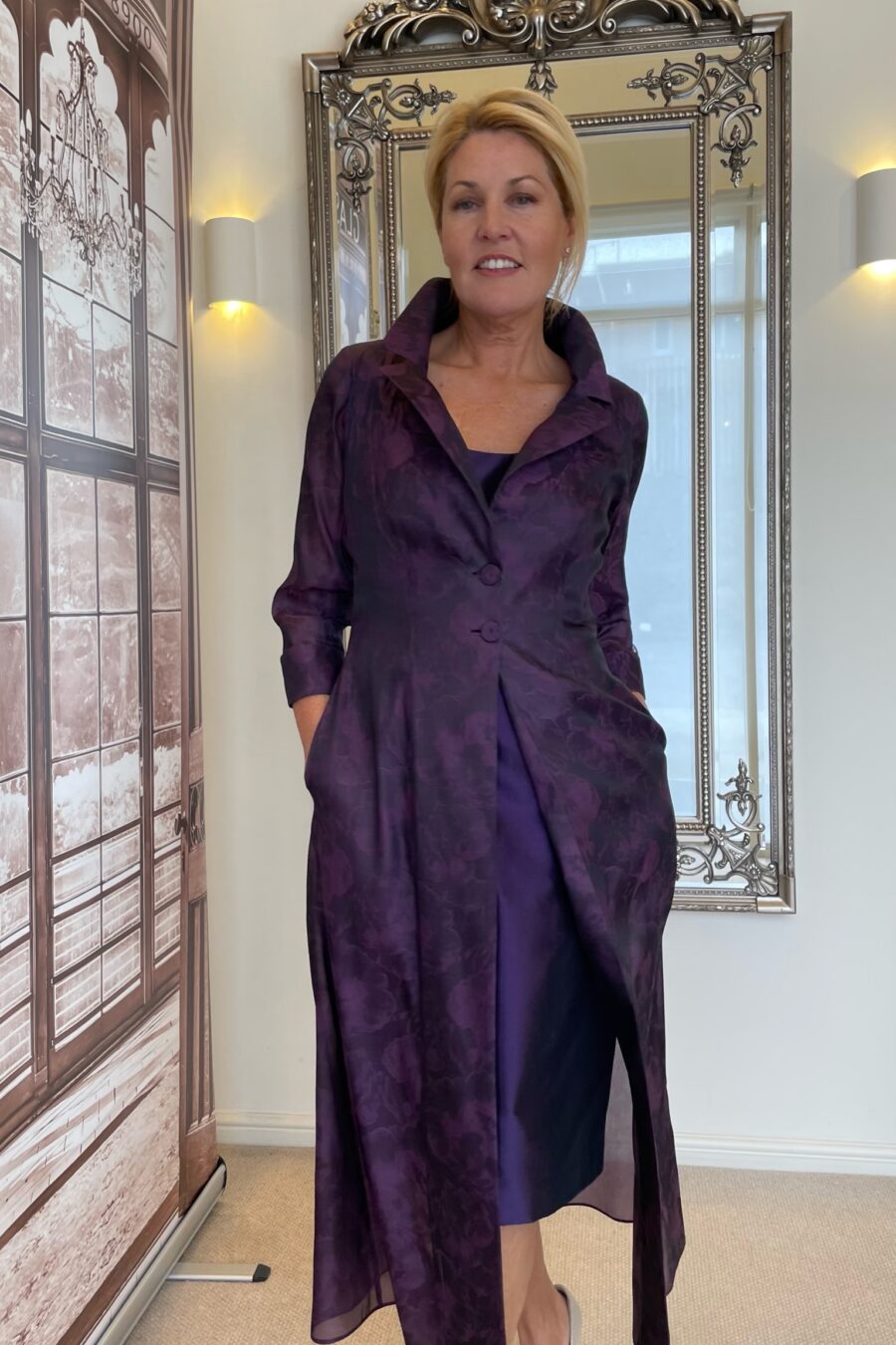 Mother of the bride size 10 off the peg sample sale